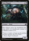 Boot Nipper 76 Common Ikoria: Lair of Behemoths Magic: The Gathering Near Mint (NM) przód
