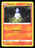 Litwick 024/196 Common Lost Origin Pokemon Near Mint (NM) przód