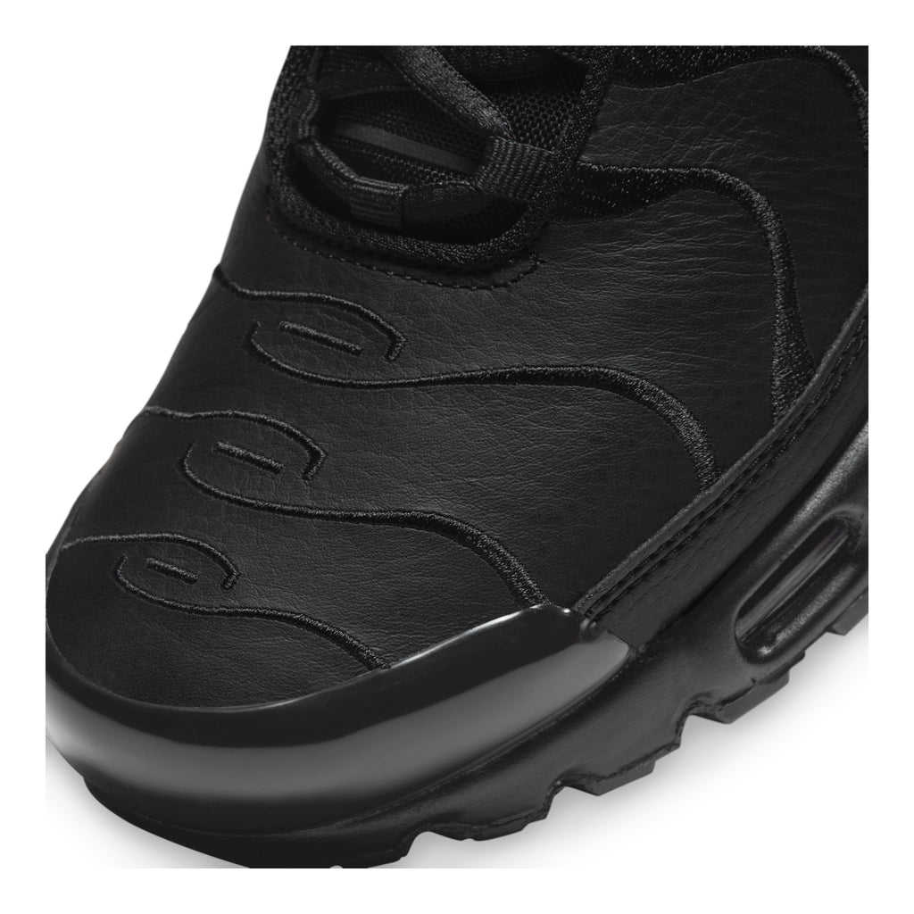 Nike Air Max Plus Triple Black Leather