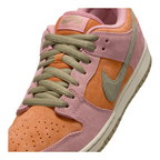 Nike SB Dunk Low Red Stardust